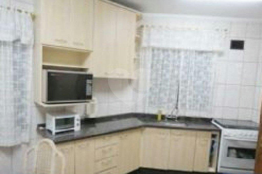 Sobrado Jardim França | 480m² | 4 Suítes | 8 Vagas | Espaço Gourmet | Piscina