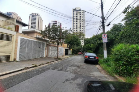 Sobrado à venda com 3 quartos, sendo 1 suíte, em Jardim Bonfiglioli, São Paulo, SP