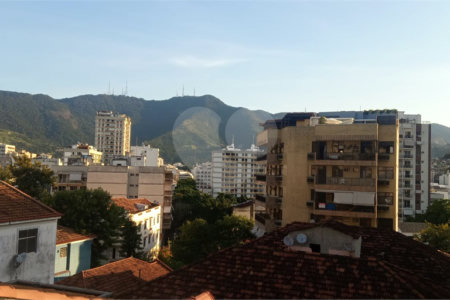 Casa à venda com 6 quartos, sendo 3 suítes, em Vila Isabel, Rio de Janeiro, RJ