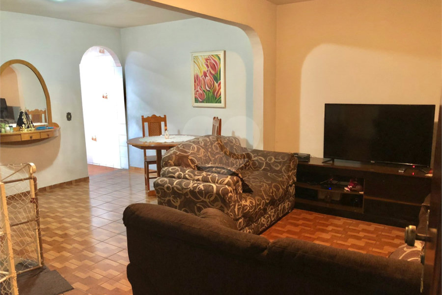 Sobrado à venda com 2 suítes em Vila Mazzei, São Paulo, SP