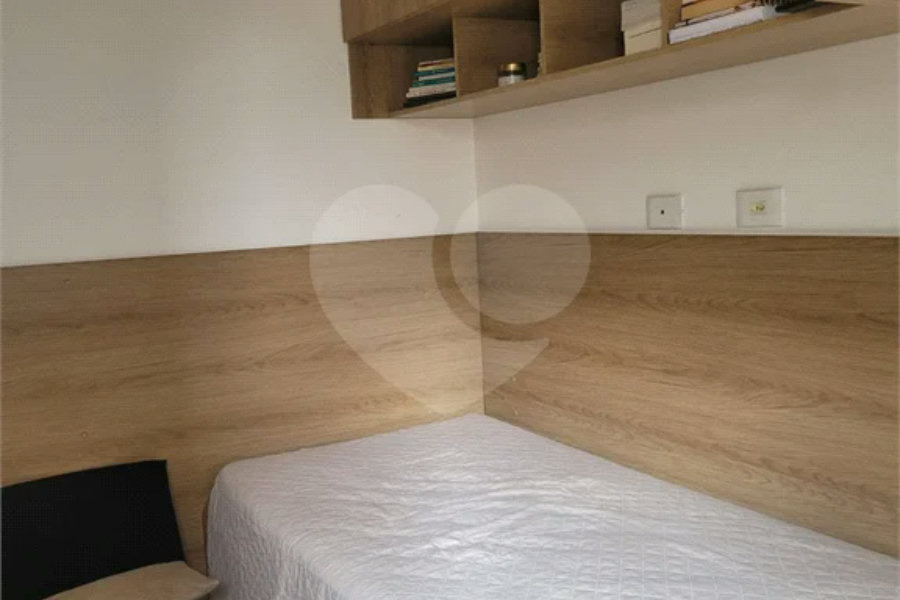 Casa à venda com 3 quartos, sendo 1 suíte, no condomínio Residencial Isabel, São Paulo - SP