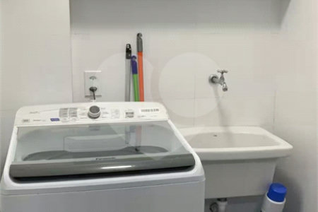 Apartamento à venda com 3 quartos no Centro, Cabo Frio, RJ