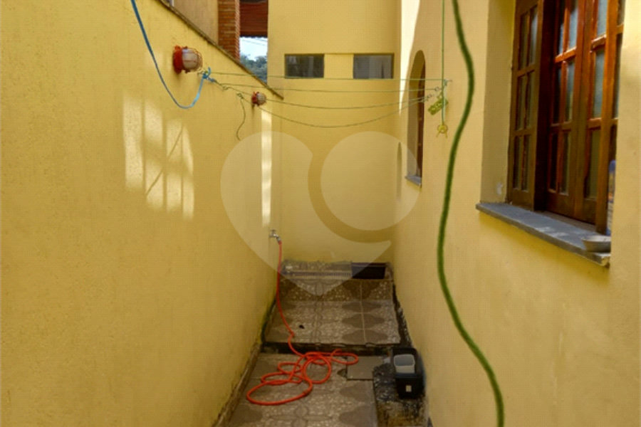 Sobrado à venda com 3 quartos, sendo 1 suíte, em Tremembé, São Paulo, SP