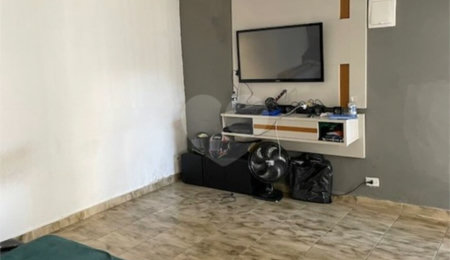 Sobrado à venda com 2 quartos em Santa Terezinha, São Paulo, SP