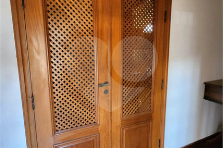 Sobrado à venda ou para alugar com 5 quartos, sendo 1 suíte, em Vila Harmonia, Araraquara, SP