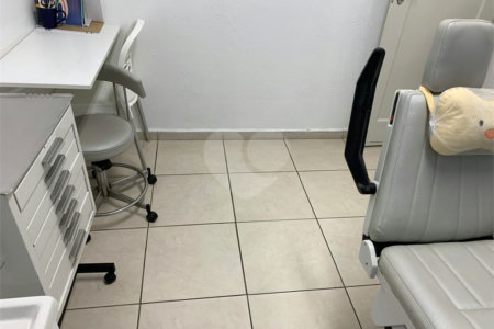 Sobrado à venda com 2 quartos em Moema, São Paulo, SP