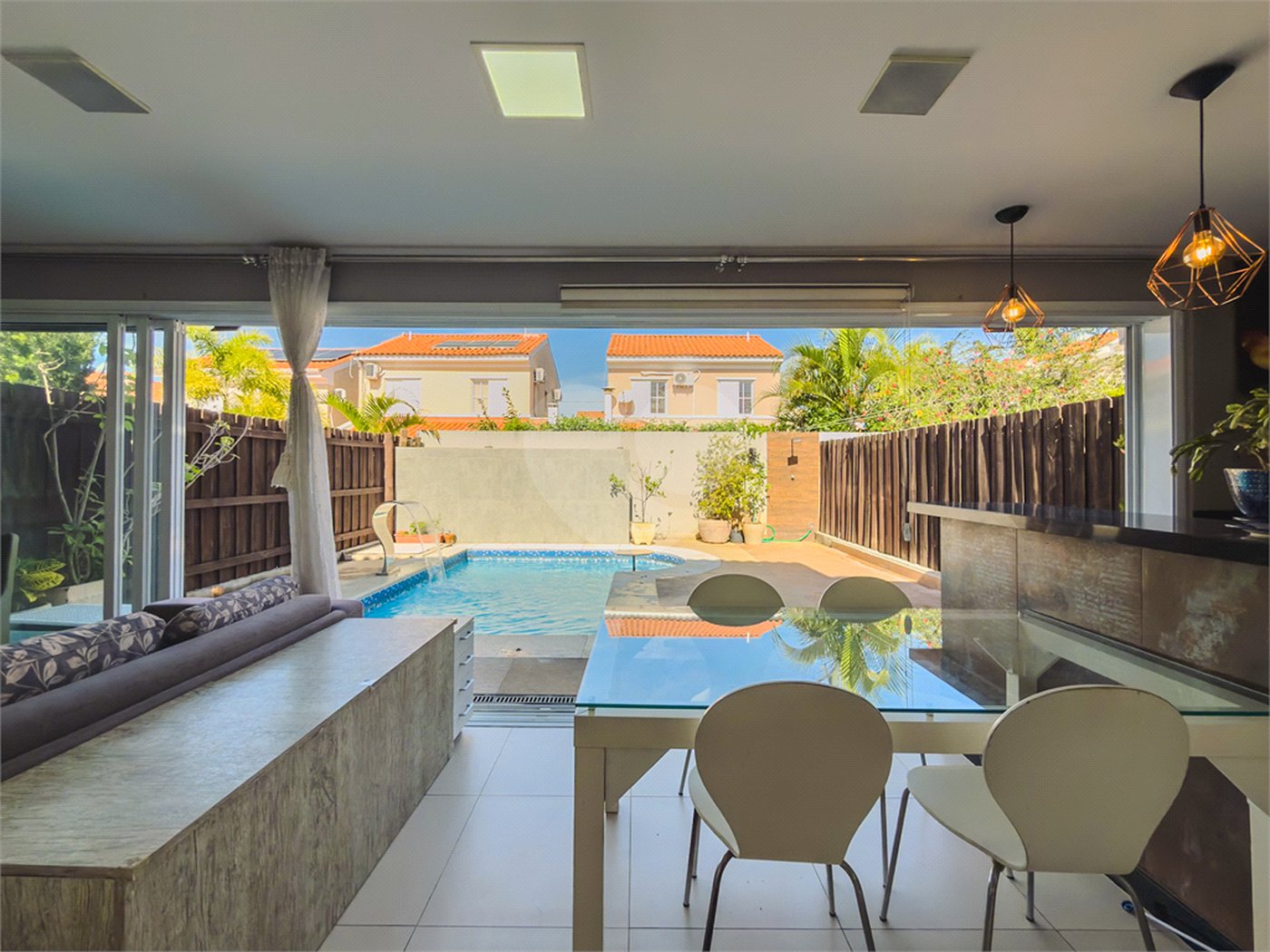 Casa à venda com 3 quartos, sendo 1 suíte, no condomínio Casa Bella Bosque Residencial, Indaiatuba - SP