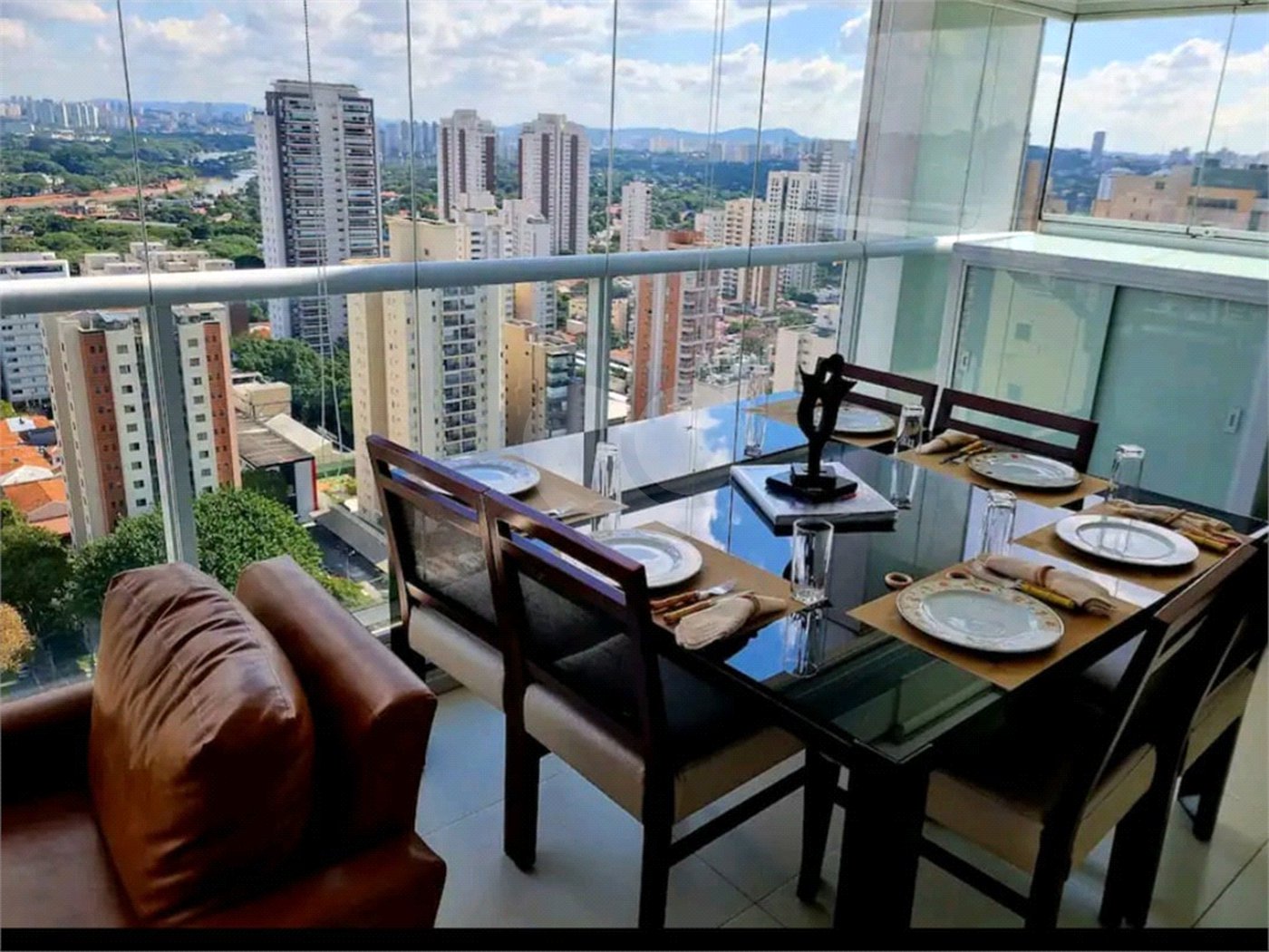 Apartamento à venda com 2 quartos, sendo 1 suíte, em Pinheiros, São Paulo, SP