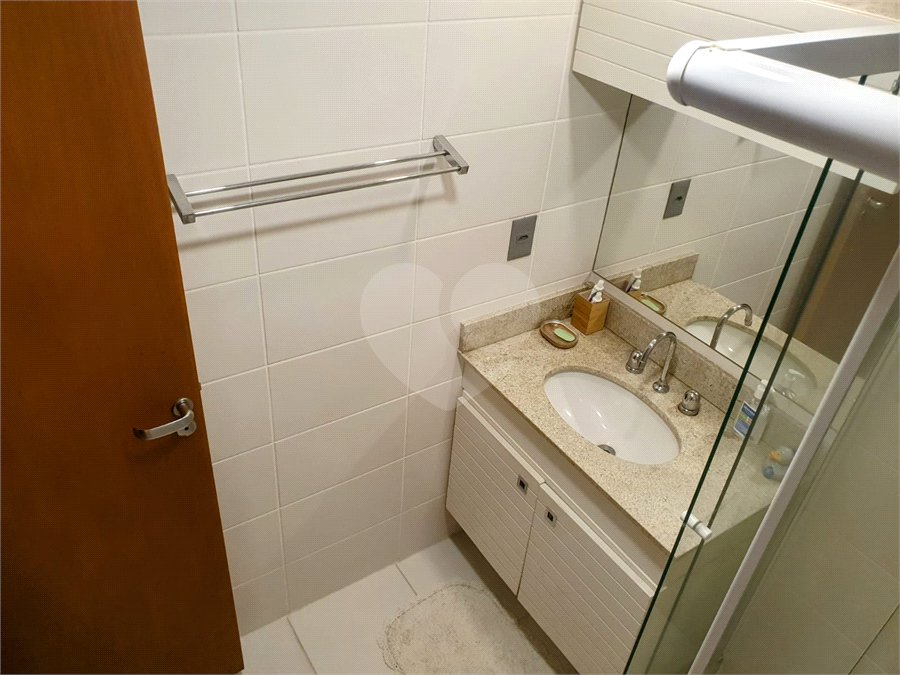 Apartamento à venda com 3 quartos, sendo 1 suíte, em Humaitá, Rio de Janeiro, RJ