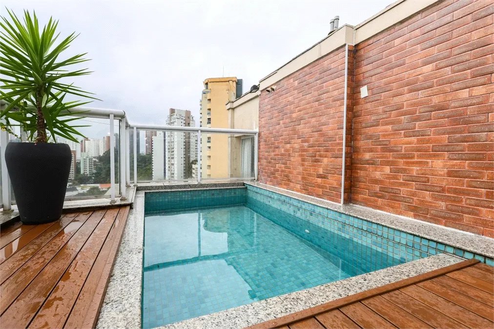 Cobertura à venda com 3 suítes em Vila Suzana, São Paulo, SP