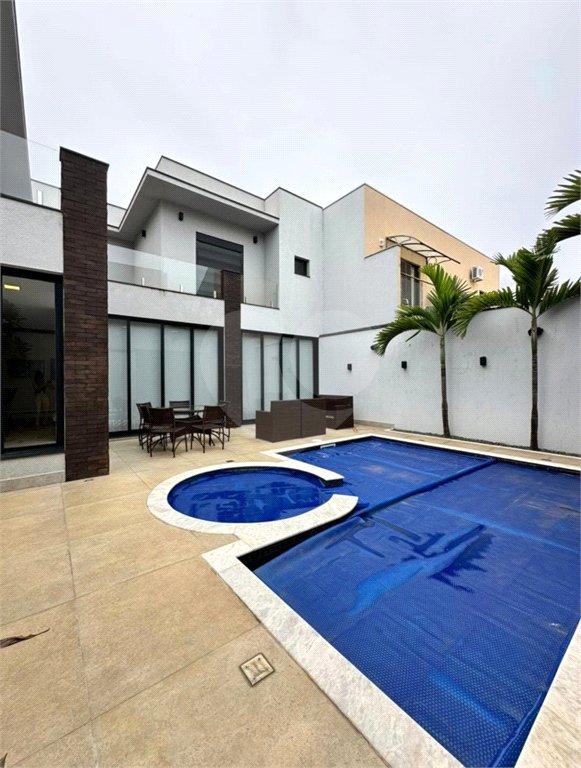 Casa à venda com 3 suítes no condomínio Amstalden Residence, Indaiatuba - SP
