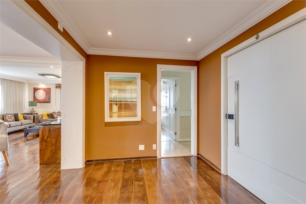 Apartamento à venda com 4 suítes em Jardim Marajoara, São Paulo, SP