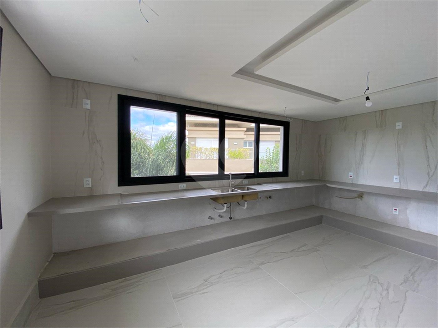 Casa à venda com 4 suítes em Residencial Jatibela, Campinas, SP
