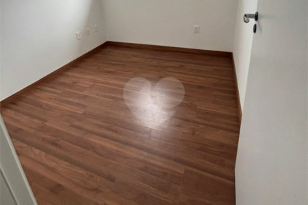 Casa à venda ou para alugar com 3 quartos, sendo 1 suíte,  no condomínio Residencial Villa Flora, Votorantim - SP