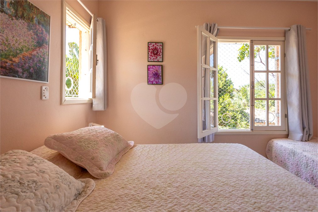 Casa à venda com 6 quartos, sendo 4 suítes, em Barequeçaba, São Sebastião, SP