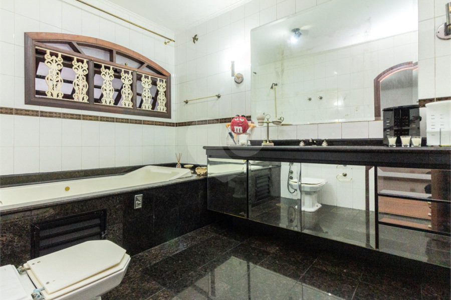 Casa à venda ou para alugar com 5 quartos, sendo 3 suítes, em Imirim, São Paulo, SP