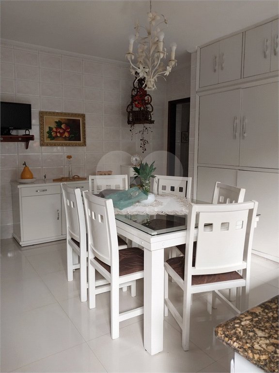 Casa à venda com 3 quartos, sendo 2 suítes, em Siciliano, São Paulo, SP