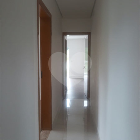 Sobrado à venda com 3 quartos, sendo 1 suíte, em Jardim Vitória, Mairinque, SP