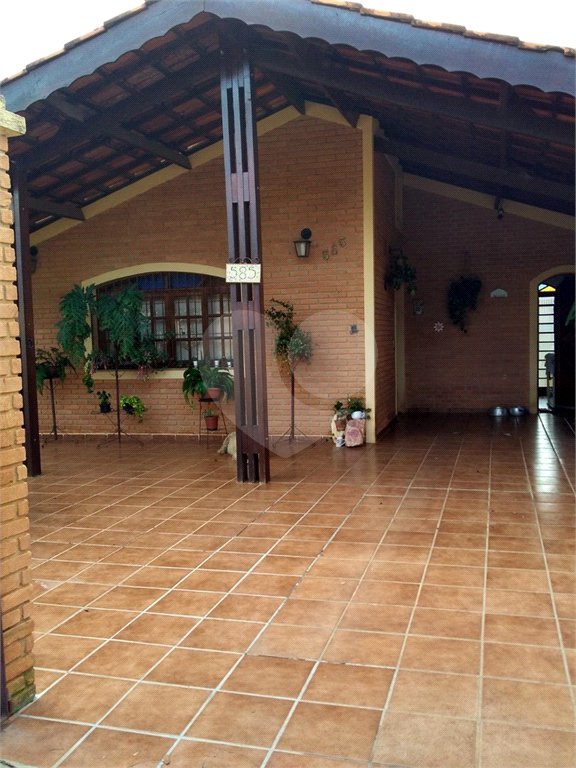 Casa à venda com 4 quartos, sendo 2 suítes, em Jardim Paulista, Atibaia, SP