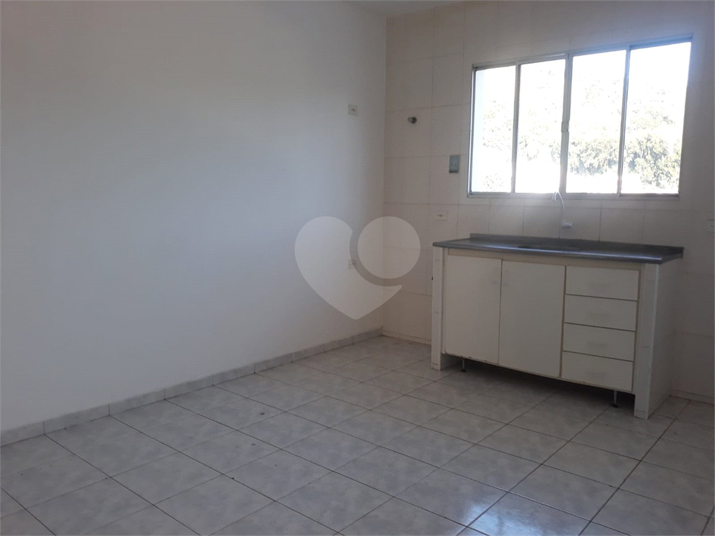 Sobrado para alugar com 3 quartos, sendo 1 suíte, em Esplanada Mendes Moraes, São Roque, SP