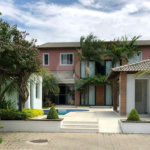 Casa à venda com 9 quartos, sendo 8 suítes, no condomínio Village Elisabete, Rio de Janeiro - RJ