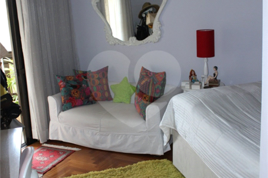 Apartamento à venda com 4 quartos, sendo 3 suítes, em Morumbi, São Paulo, SP