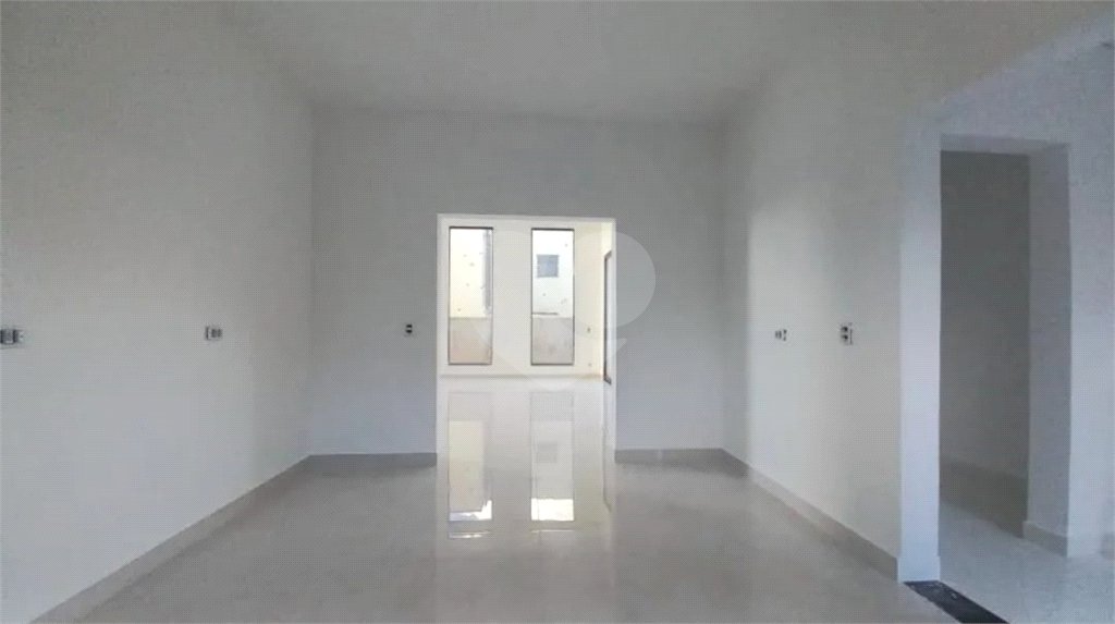 Casa à venda com 4 quartos, sendo 3 suítes,  no condomínio Samballa 3, Atibaia - SP