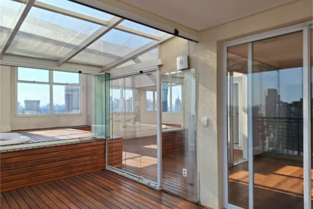 Cobertura à venda com 2 quartos, sendo 1 suíte, em Pinheiros, São Paulo, SP