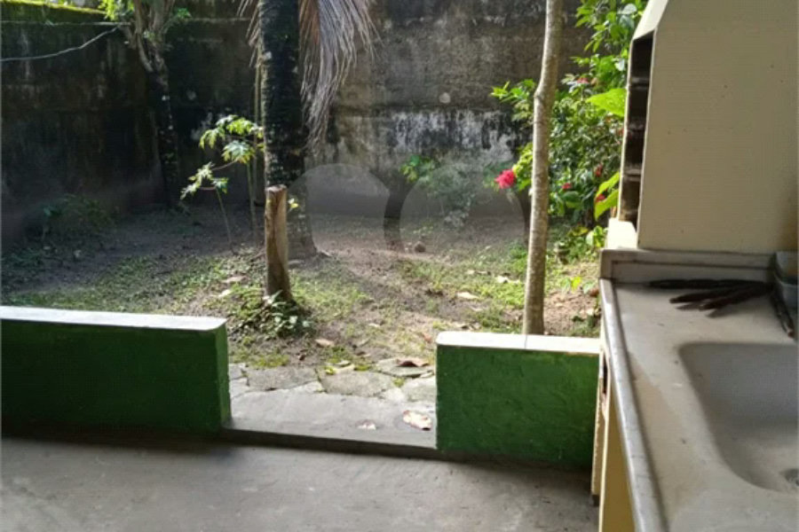 Casa Térrea à venda com 2 quartos, sendo 1 suíte, no Centro, Itanhaém, SP