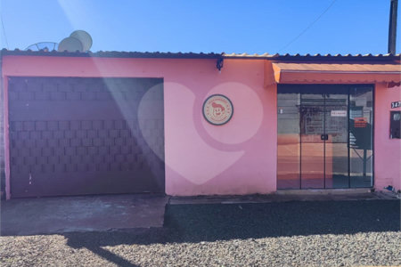 Casa à venda com 2 quartos, sendo 1 suíte, em Residencial Ponta Porã II, Ponta Porã, MS