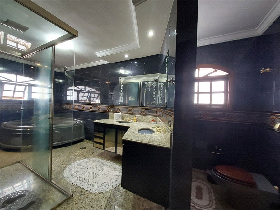 Casa à venda com 3 suítes em Vila Pereira Barreto, São Paulo, SP