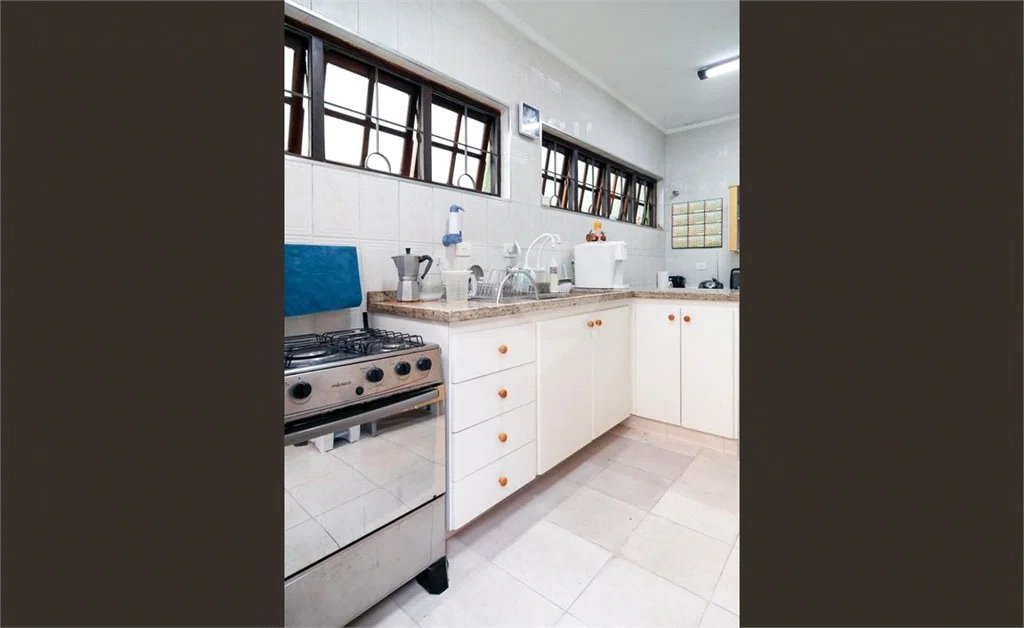 Casa para venda e locação no Campo Belo de 120M² com 3 dormitórios, 1 suíte e 3 vagas