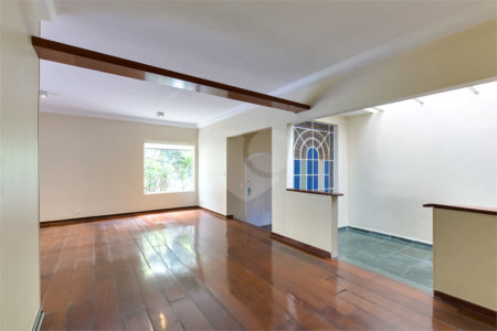 Casa à venda com 3 quartos, sendo 1 suíte, em Brooklin, São Paulo, SP