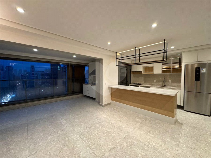 Apartamento para alugar com 3 quartos, sendo 2 suítes, em Pinheiros, São Paulo, SP