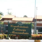 Casa à venda com 5 quartos, sendo 3 suítes, no condomínio Estância Marambaia, Vinhedo - SP