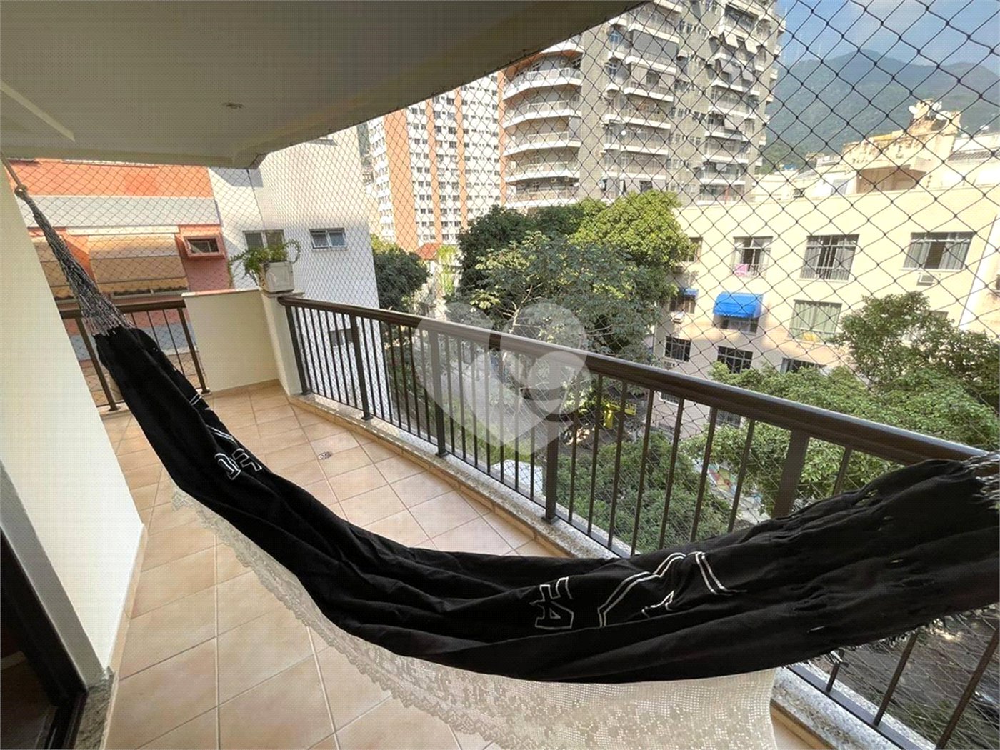 Apartamento à venda com 3 quartos, sendo 1 suíte,  em Tijuca, Rio de Janeiro, RJ