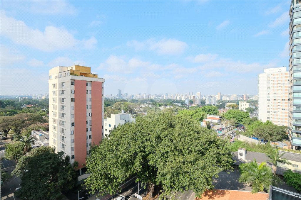 Apartamento para alugar com 3 quartos, sendo 1 suíte, em Pinheiros, São Paulo, SP