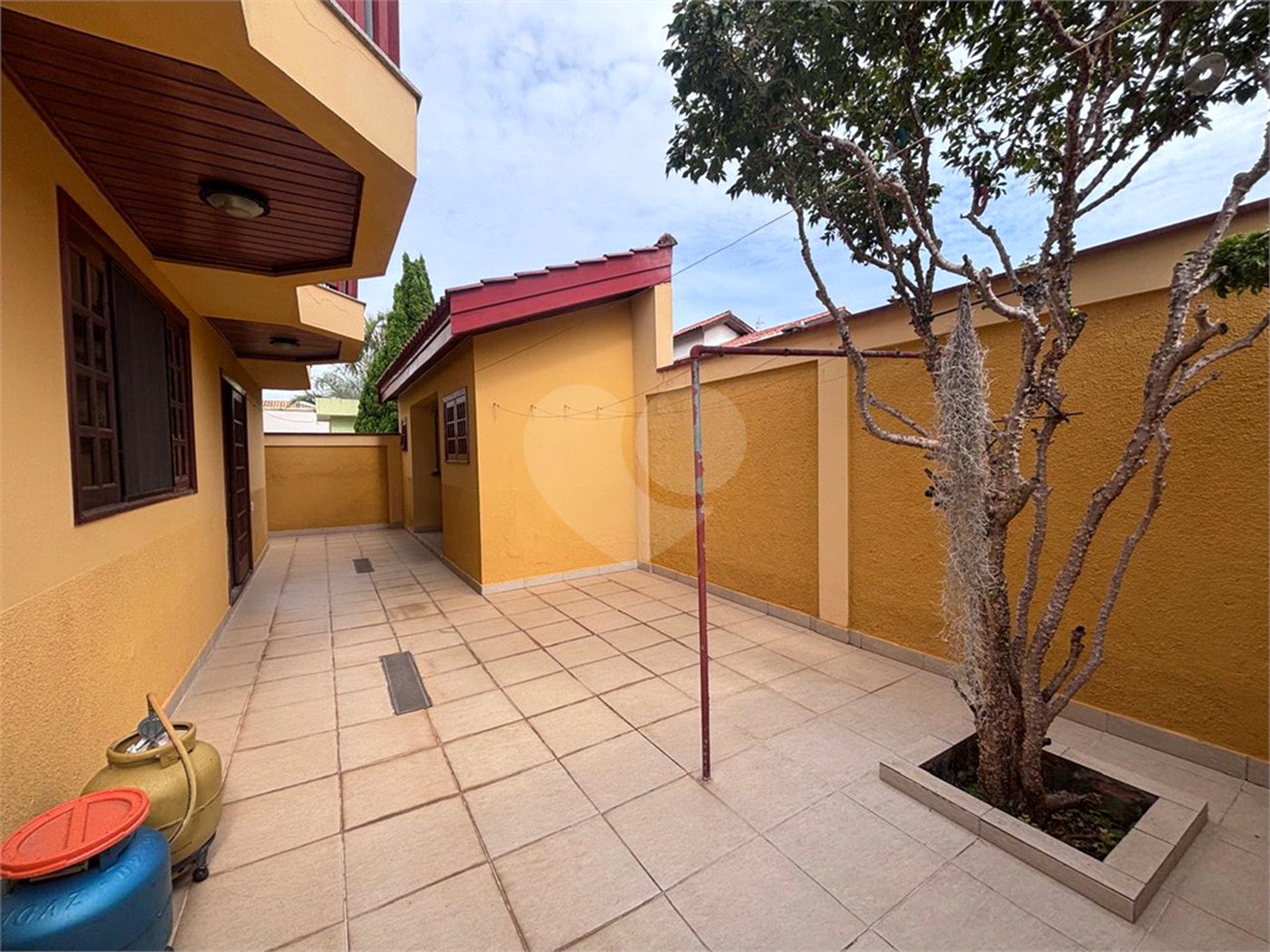 Casa à venda com 4 quartos, sendo 2 suítes,  no condomínio Granja Olga Ii, Sorocaba - SP