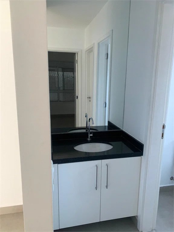Apartamento à venda com 2 quartos em Vila Suzana, São Paulo, SP