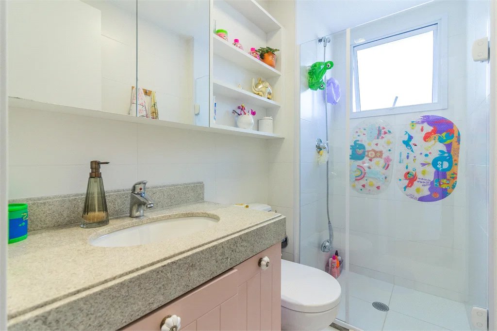 Apartamento à venda com 3 suítes em Alto da Lapa, São Paulo, SP