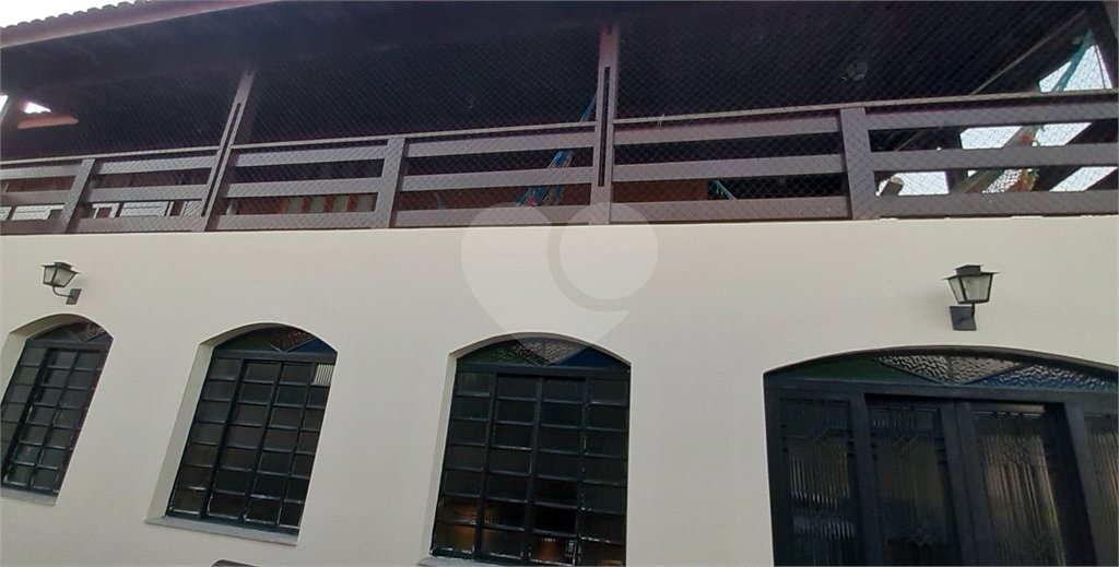 Casa à venda ou para alugar com 5 quartos, sendo 1 suíte, no Centro, Bom Jesus dos Perdões, SP