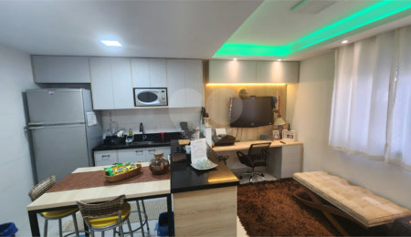 Apartamento à venda com 1 quarto em Jardim Caravelas, São Paulo, SP
