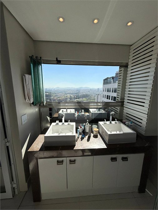 Apartamento à venda com 3 quartos, sendo 1 suíte, em Vila Leopoldina, São Paulo, SP