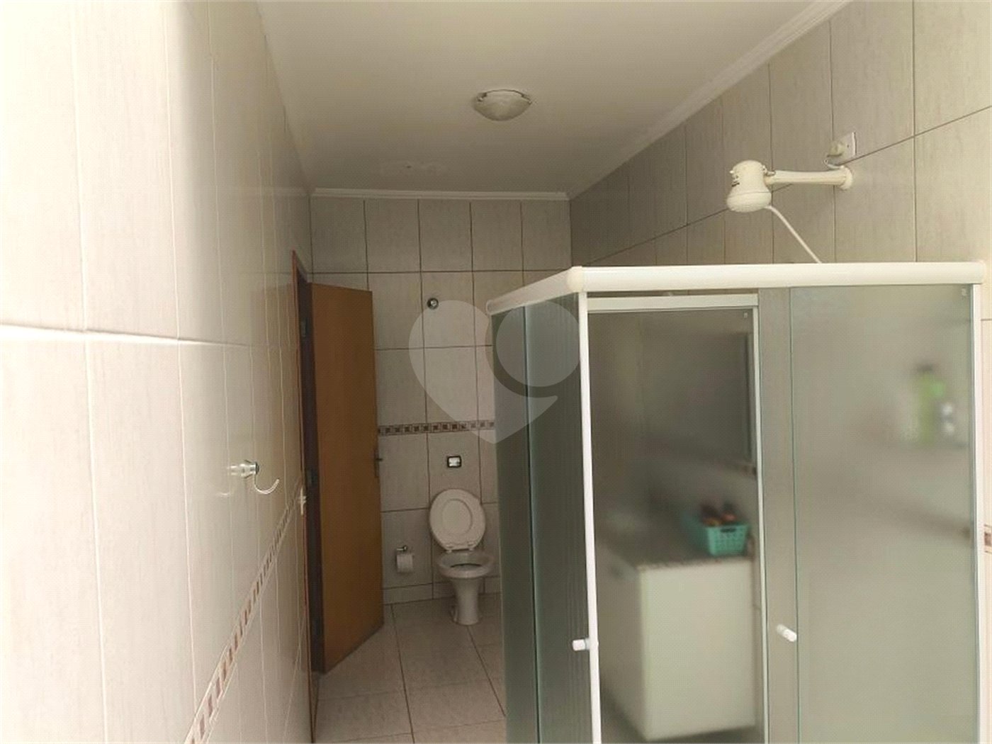 Casa à venda com 3 suítes no condomínio Granja Verediana, Ibiúna - SP