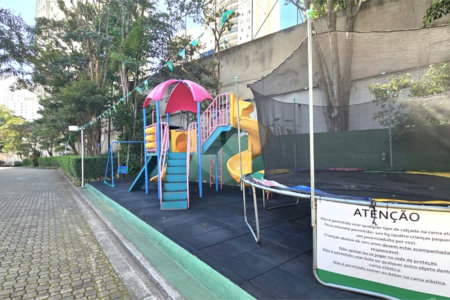 Casa à venda com 3 quartos, sendo 1 suíte, no condomínio Flora Park, São Paulo - SP