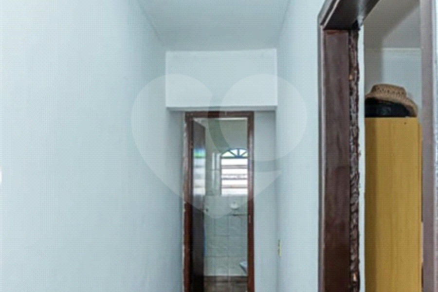 Sobrado à venda com 4 quartos no Brasilândia, São Paulo, SP