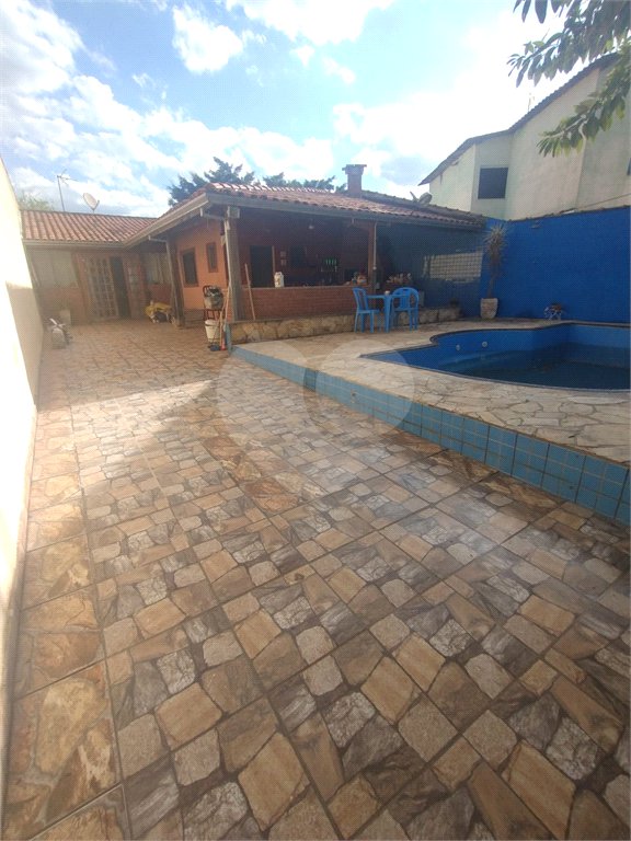Casa Térrea à venda com 2 quartos, sendo 1 suíte,  em Jardim Alvinópolis, Atibaia, SP