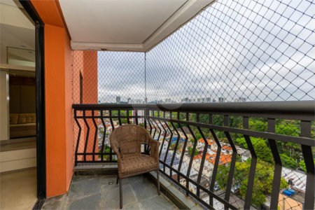 Apartamento à venda com 3 quartos, sendo 1 suíte, em Chácara Santo Antônio, São Paulo, SP