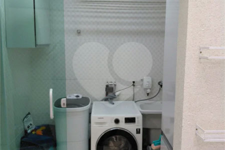 Casa à venda com 2 suítes no condomínio Residencial Guilhen, São Paulo - SP