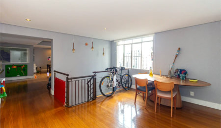 Cobertura à venda com 3 quartos, sendo 2 suítes,  em Pinheiros, São Paulo, SP